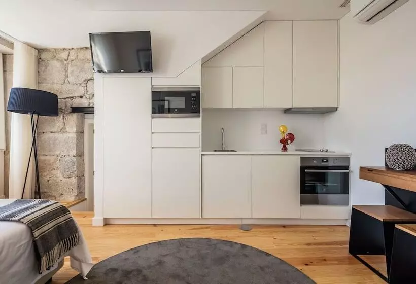 Standard studio with river view, Porto River