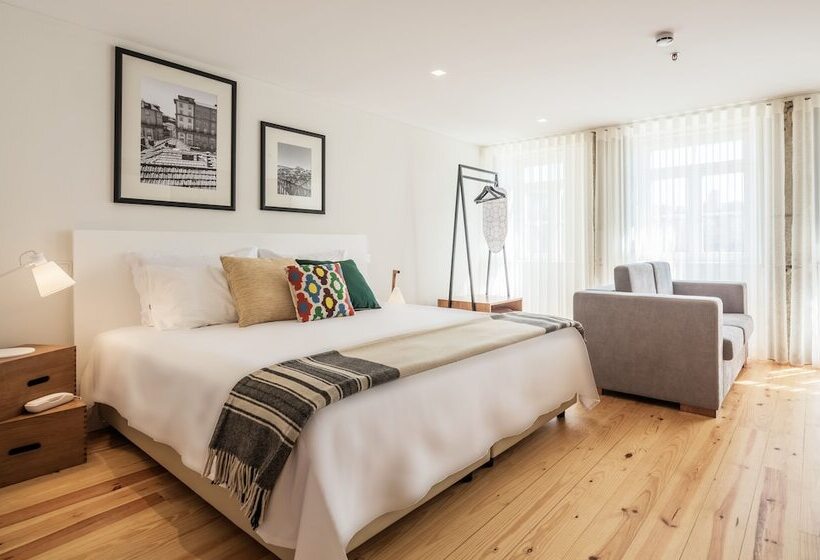 Standard studio with river view, Porto River