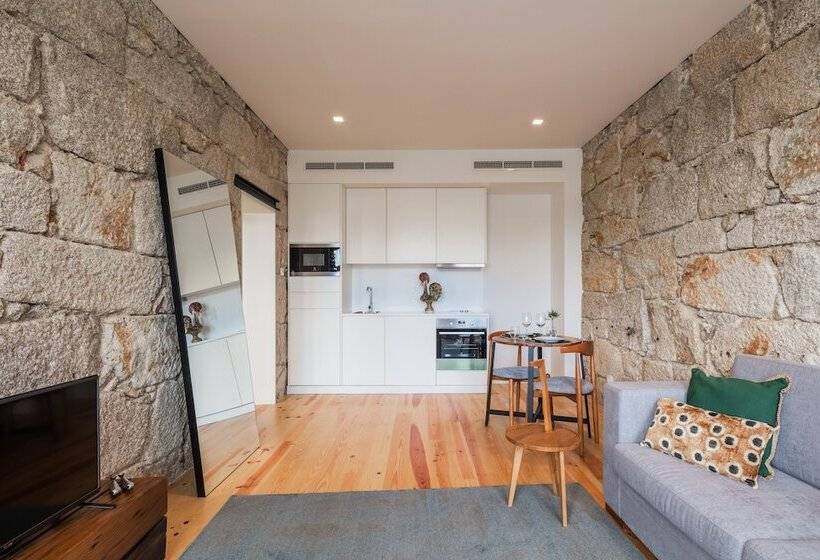 1 Bedroom Apartment River View, Porto River