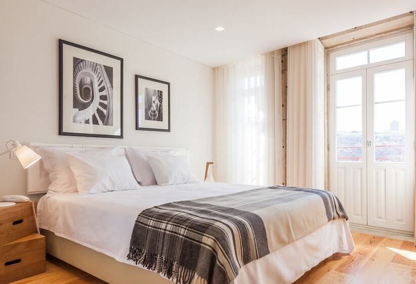 2 Bedrooms Apartment River View, Porto River