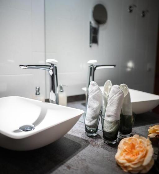 ３ベッドルームスイート, Suitenhotel Zurbriggen