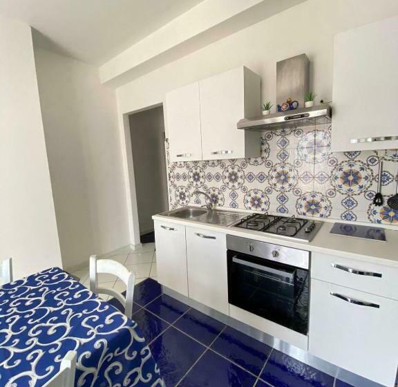 إستديو قياسى مطل على حمام السباحة, Serra Marina Rooms And Apartments