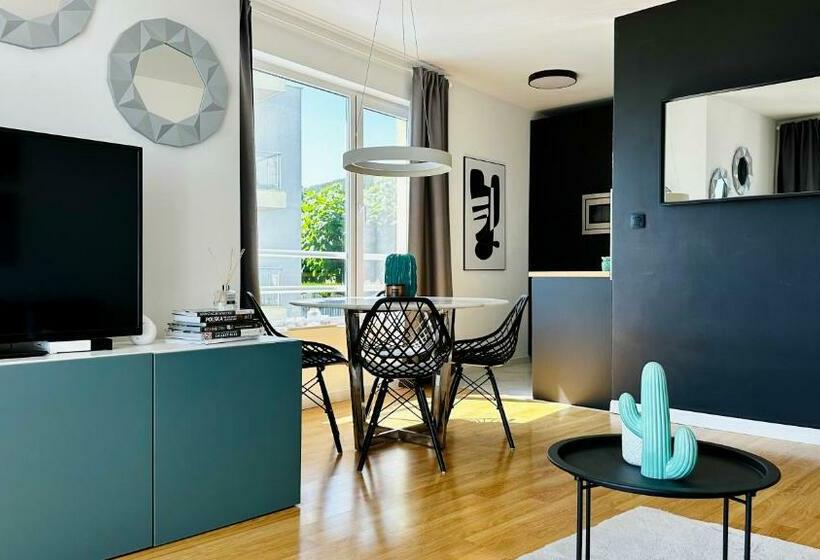 جناح مطلّ علي البحر, Alex Beach Apartello·com   Amazing Apartments With Sea View!