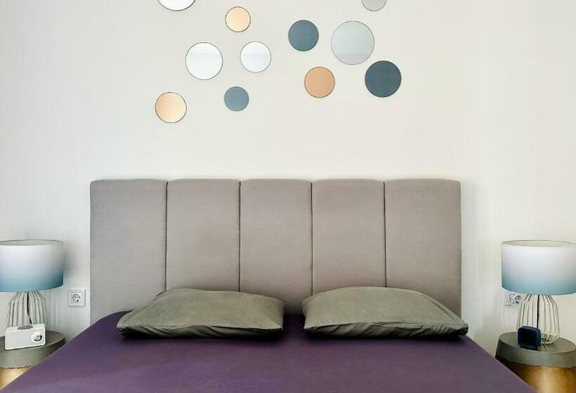 جناح مطلّ علي البحر, Alex Beach Apartello·com   Amazing Apartments With Sea View!