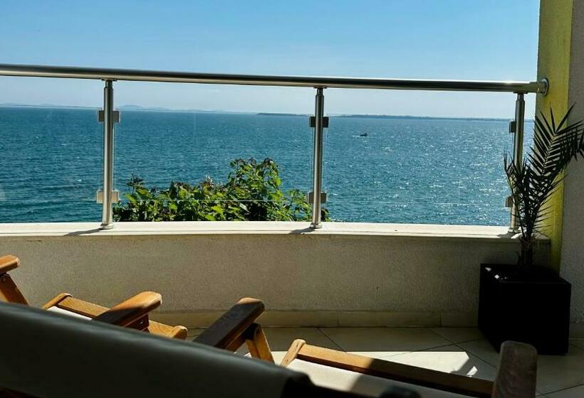 Люкс Вид на Море, Alex Beach Apartello·com   Amazing Apartments With Sea View!