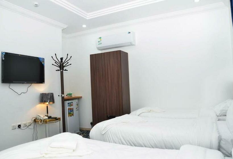 Четырехместный Номер Стандарт, Luluat Al Badaie