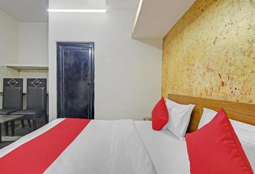 Трехместный Номер Классика, Flagship Hotel Royal 18