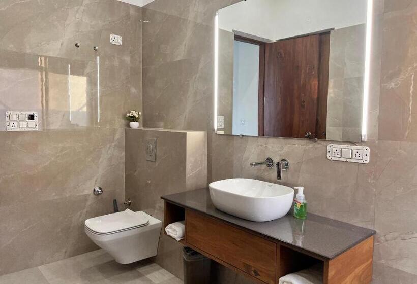 Номер Стандарт Вид на Бассейн, Arth Villa