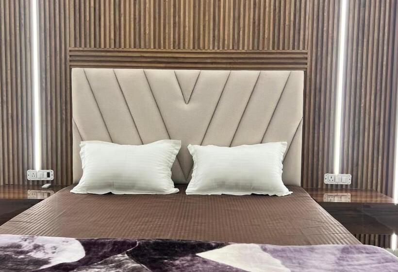 Номер Стандарт Вид на Бассейн, Arth Villa