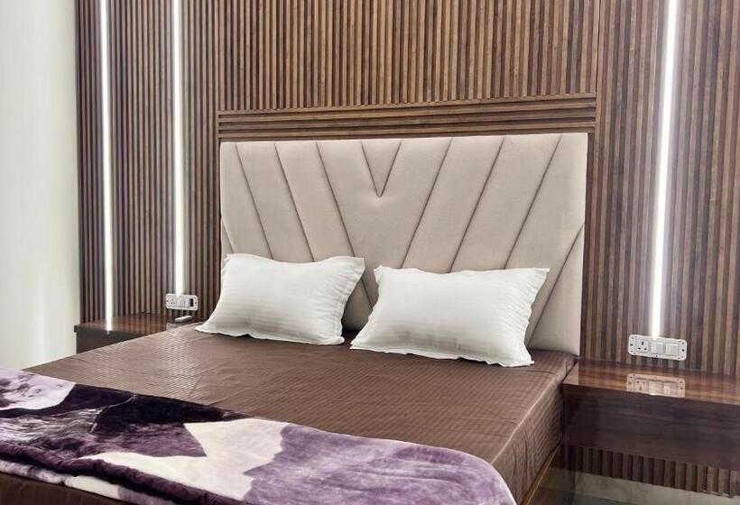 Номер Стандарт Вид на Бассейн, Arth Villa