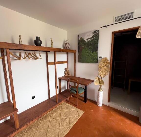 غرفة قياسية مطلة على الجبل, Les Baroudeurs De Saint Jean