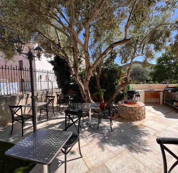 غرفة قياسية مطلة على الجبل, Les Baroudeurs De Saint Jean