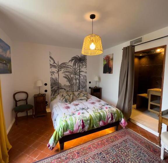 غرفة قياسية, Les Baroudeurs De Saint Jean