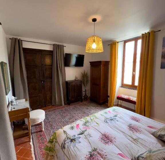 غرفة قياسية, Les Baroudeurs De Saint Jean