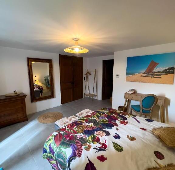 غرفة قياسية رباعية, Les Baroudeurs De Saint Jean