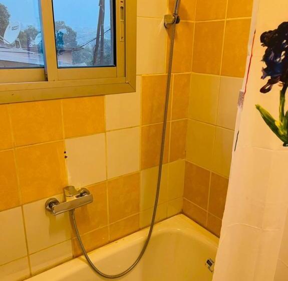 اتاق لوکس, Résidence Karamel Yaoundé Anguissa