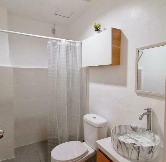 스탠다드 스튜디오, Modena Town Square Walkup Condominium