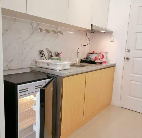 스탠다드 스튜디오, Modena Town Square Walkup Condominium