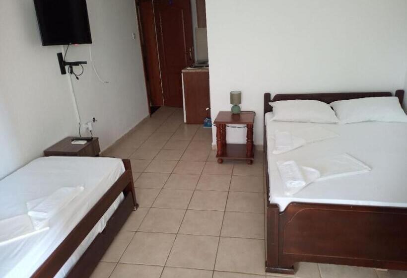 اتاق استاندارد چهار تخته, Apartments Normannia