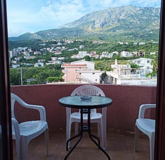 اتاق استاندارد سه تخته با چشمانداز, Apartments Normannia