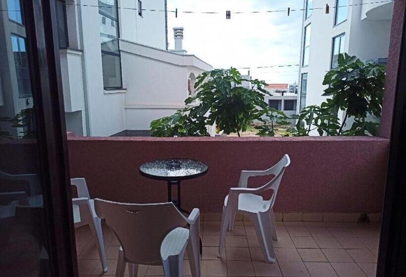 Triple Room Sea View, Apartments Normannia