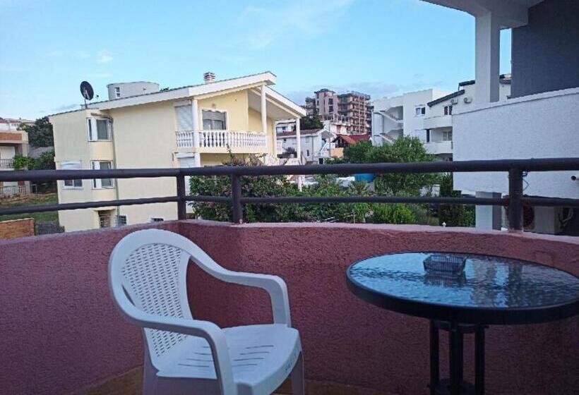 اتاق استاندارد با بالکن, Apartments Normannia