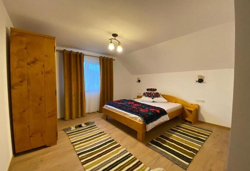 デラックスルーム, Casa Din Deal