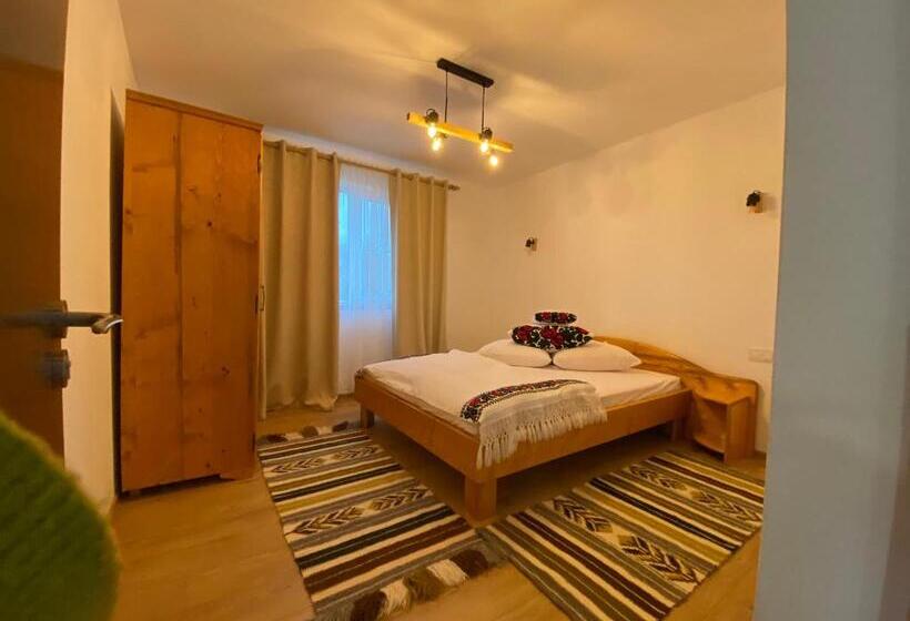 デラックスルーム, Casa Din Deal