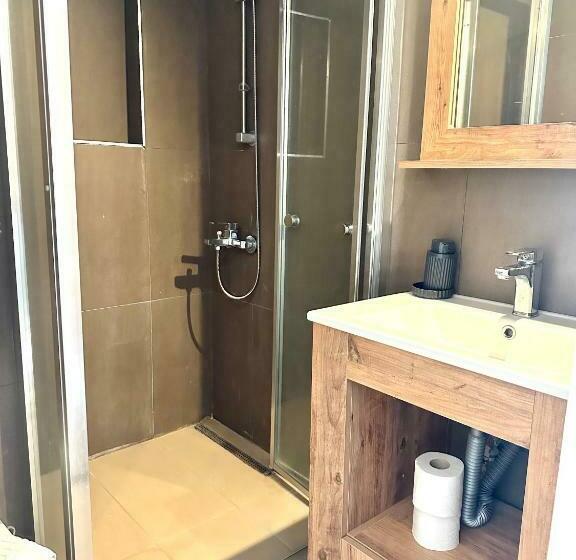 إستوديو قياسى مطل على البحر, Pinna Home