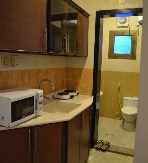 اتاق لوکس, Roz Al Jawhara