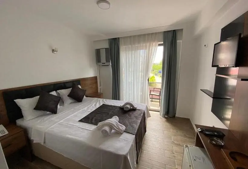 Perhehuone, Ataş Aqua Otel Avşa