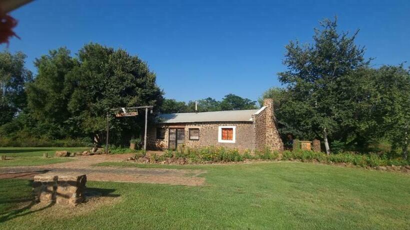 家族用バンガロー, Hollybrooke Adventure Farm