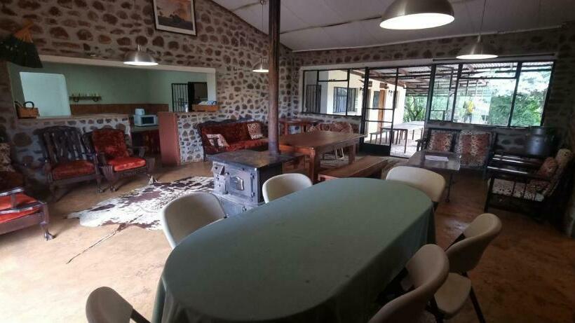 家族用バンガロー, Hollybrooke Adventure Farm