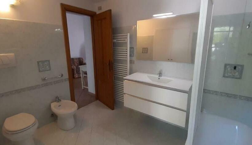 חדר סטנדרט לארבעה, Da Nonno Vittorio