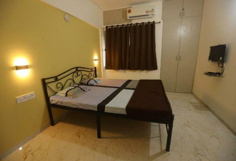 Quarto Deluxe, Shree Swami Samarth Resort