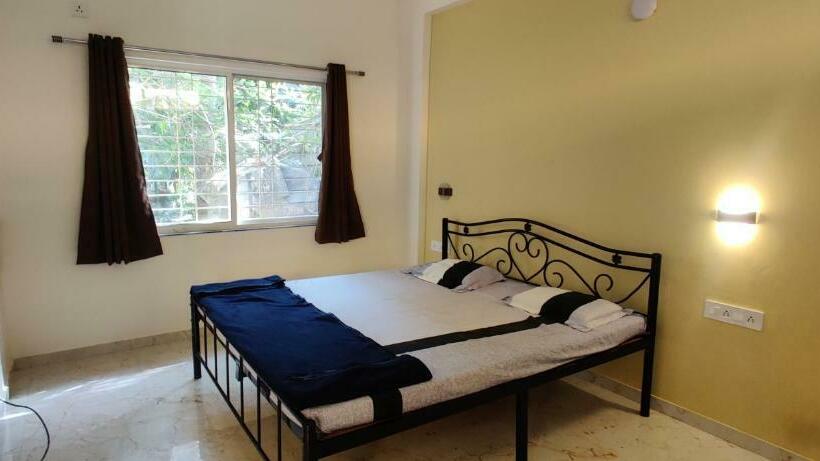 Quarto Estandar, Shree Swami Samarth Resort