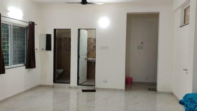 Quarto Familiar, Shree Swami Samarth Resort