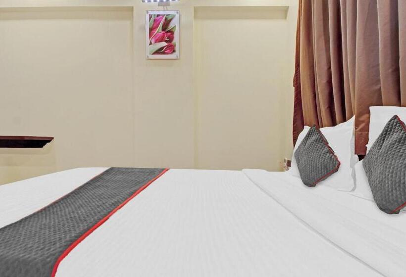 Quarto Triplo Clássico, Collection O 1189 Hotel Ranjanas