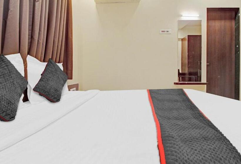 Quarto Triplo Clássico, Collection O 1189 Hotel Ranjanas