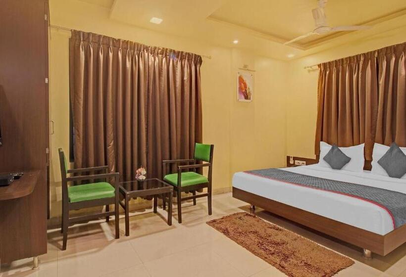 Quarto Triplo Clássico, Collection O 1189 Hotel Ranjanas