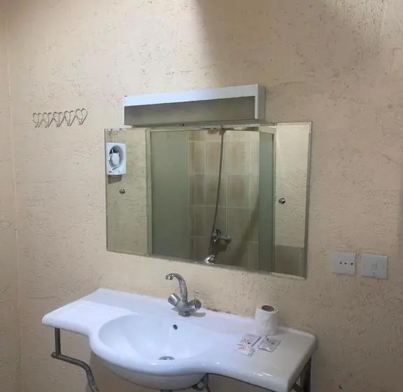 Deluxe Yhden Hengen Huone, Al Orouba