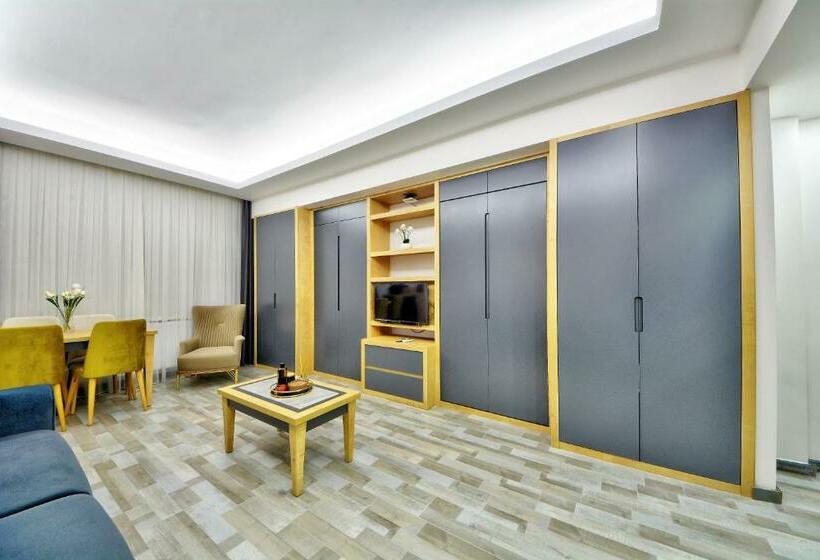 اتاق لوکس, North Blue Life