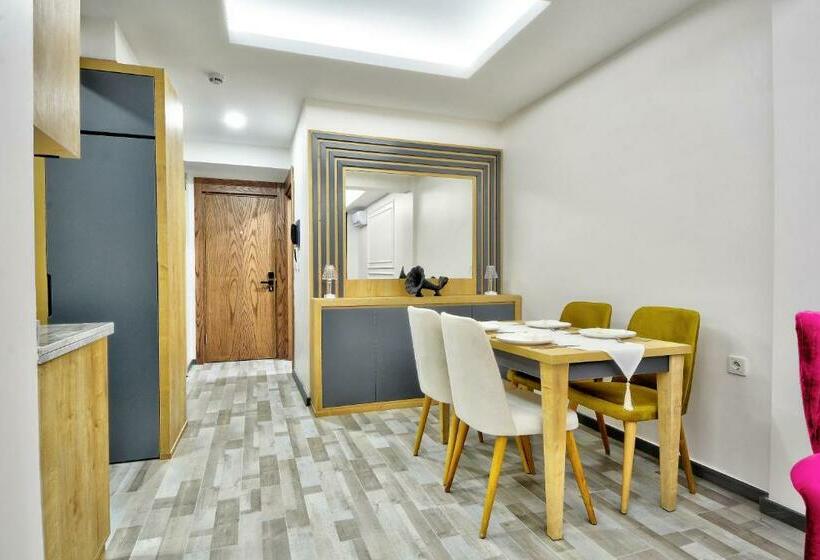 سوییت خانوادگی, North Blue Life