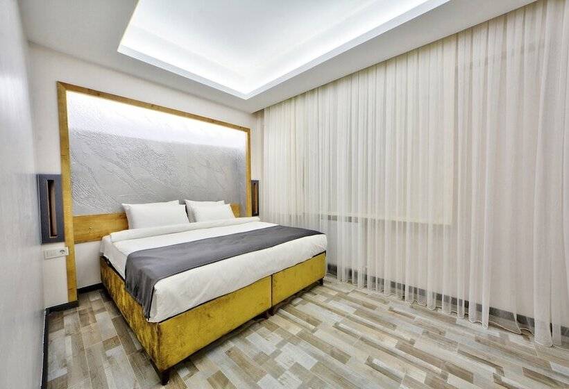 سوئیت 2 خوابه, North Blue Life