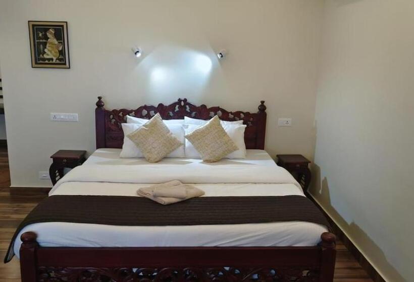 اتاق سه نفره سوپریور با چشم‌انداز دریا, Maadathil Cottages & Beach Resort