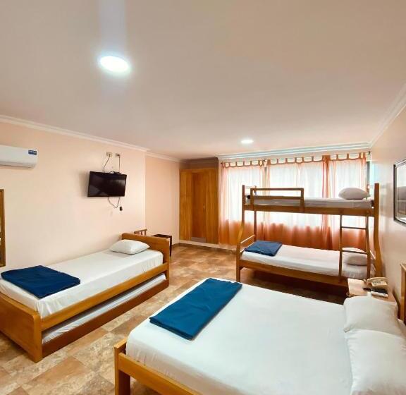 패밀리 룸, Marluz