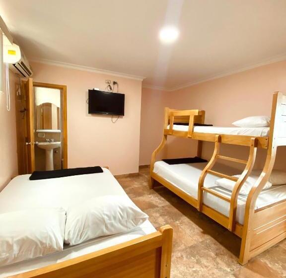 스탠다드 트리플 룸, Marluz