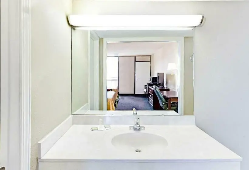 スタンダードスタジオ, Super Inn & Suites Carrollton,west Georgia