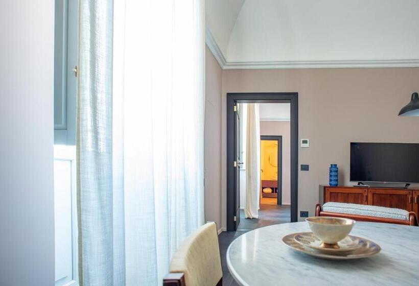 חדר סטנדרט עם מיטת קינג, Molo Suites