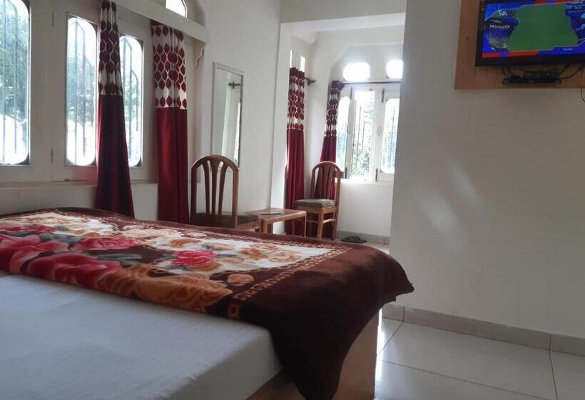 غرفة ديلوكس مزودة بشرفة, Shivling View